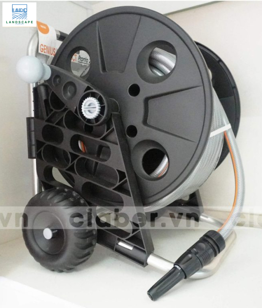Cuộn ống tưới cây có xe đẩy Claber Genius Compact 25 8858