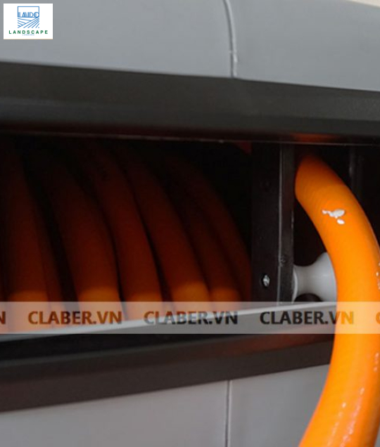 Cuộn vòi tưới cây tự thu dây Claber Rotoroll Evolution 20 m 8696